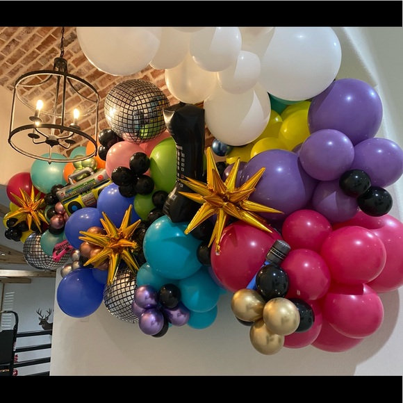 MEET YOUR POSHER - Picture 2 of 15